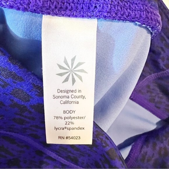 Athleta Asym Camo Sonar Leggings - Picture 6 of 7